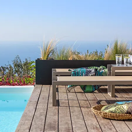 Art Blue Villas