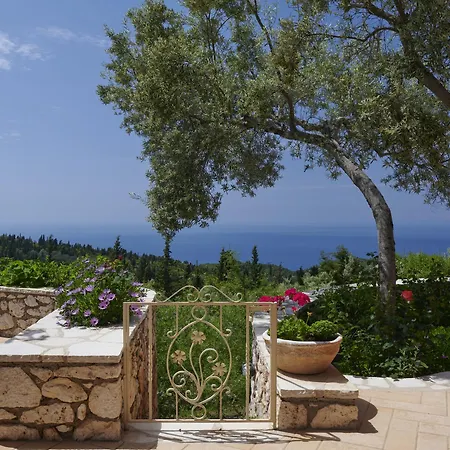 Art Blue Villas Tsoukaladhes